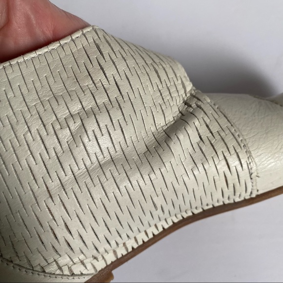 Miz Mooz 3 strap back zip leather sandal 6.5 - Picture 8 of 11